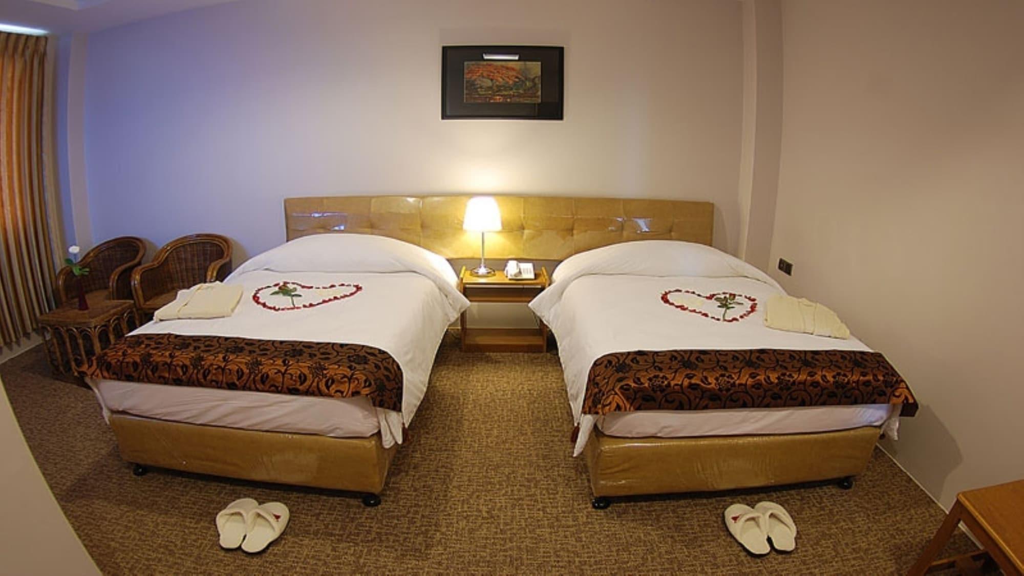 Holiday Hotel Yangon Ngoại thất bức ảnh