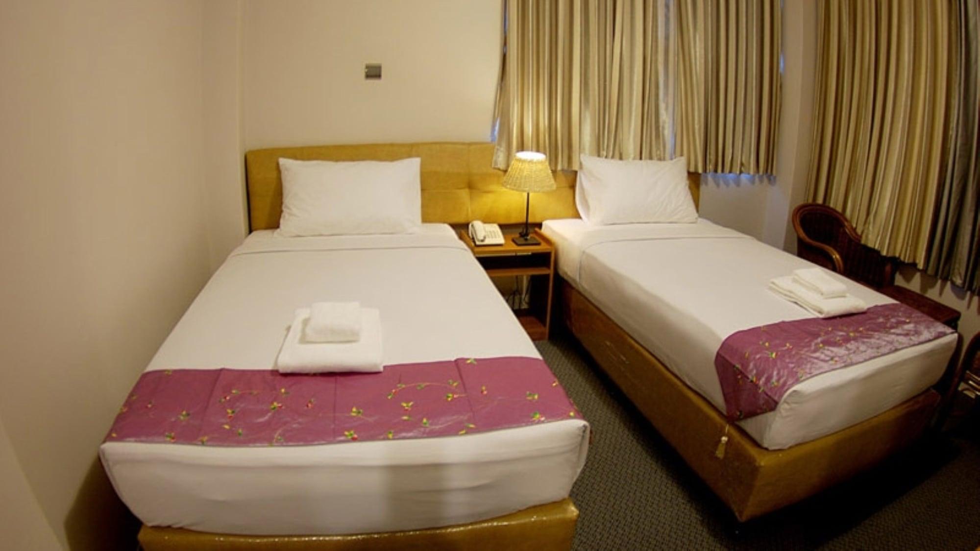 Holiday Hotel Yangon Ngoại thất bức ảnh